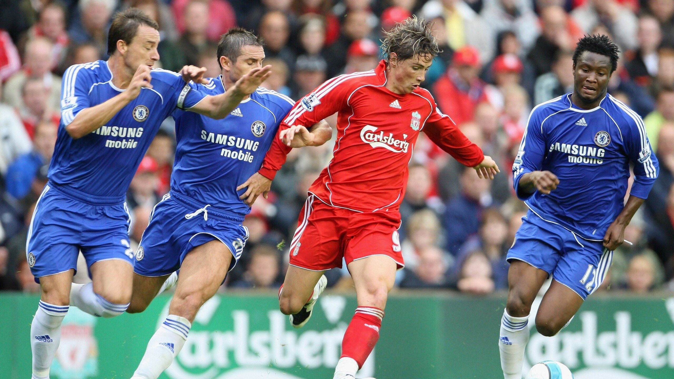 球员在中超赛场上的领袖力被队友公开高度评价，中超选手