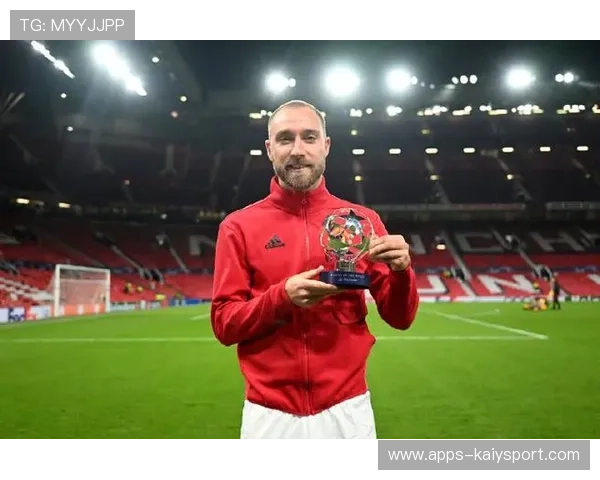 欢迎回归！埃里克森穿上24号球衣帅气出镜！，埃里克森 足球