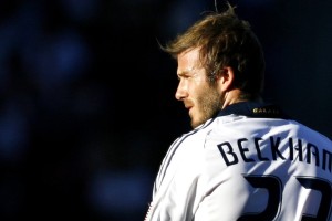 开云体育官方下载-中国足球国家队战术调整取得明显成效，国足阵容战术